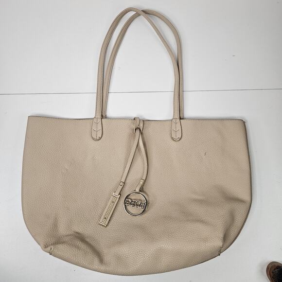 Y2K BCBG Paris Reversible Faux Leather Tote Laptop Bag Beige Goldtone Hardware - Picture 2 of 16